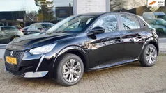 Zwart Occasion 2021 Peugeot e-208 Active Hatchback | € 15.495 (Eerlijke prijs)
