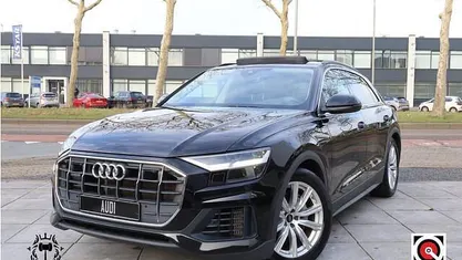Zwart Occasion 2022 Audi Q8 SUV | € 73.950 (Eerlijke prijs)