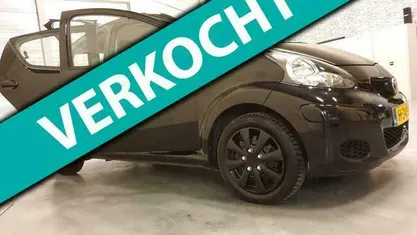 Occasion Toyota Aygo 68 PK (50 kW) 2011 Zwart Hatchback