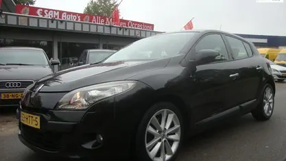 Gebruikt 2009 Renault Mégane III Hatchback | € 3.750 (Eerlijke prijs)