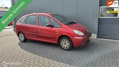Rood Gebruikt 2005 Citroën Xsara Picasso MPV | € 999 (Goede deal)