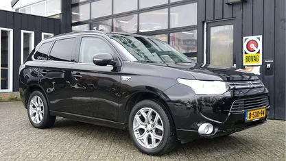 Gebruikt 2013 Mitsubishi Outlander P-HEV Instyle SUV | € 10.589 (Eerlijke prijs)