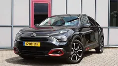 Zwart Gebruikt 2022 Citroën e-C4 Shine SUV | € 18.400 (Eerlijke prijs)