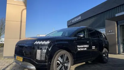 Abyss black (zwart metallic) Gebruikt 2025 Hyundai Ioniq 9 SUV | € 69.995 (Super prijs)