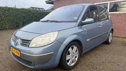 Occasion 2004 Renault Scénic II Dynamique MPV | € 1.250 (Eerlijke prijs)