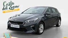 Grijs Gebruikt 2019 Kia Ceed Hatchback | € 12.995 (Eerlijke prijs)
