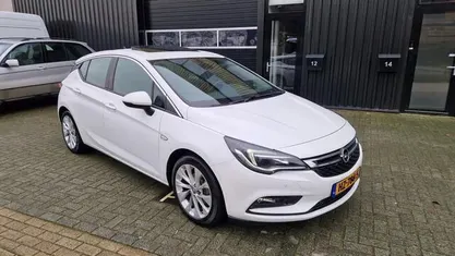 Occasion Opel Astra Edition 105 PK (77 kW) 2016 Hatchback