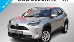 Grijs Gebruikt 2022 Toyota Yaris Cross SUV | € 28.240 (Eerlijke prijs)