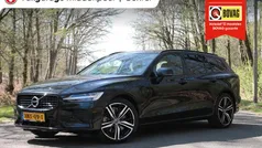 Zwart Gebruikt 2022 Volvo V60 R-Design Stationwagen | € 41.950 (Eerlijke prijs)
