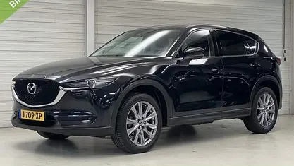 Jet black Occasion 2020 Mazda CX-5 Luxury SUV | € 24.935 (Eerlijke prijs)