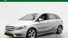 Grijs Gebruikt 2012 Mercedes B200 Ambition MPV | € 13.845 (Eerlijke prijs)