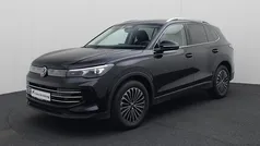 Gebruikt 2024 VW Tiguan Elegance SUV | € 44.740 (Eerlijke prijs)