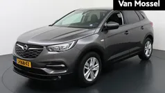 Grijs Gebruikt 2019 Opel Grandland X Innovation SUV | € 13.940 (Eerlijke prijs)