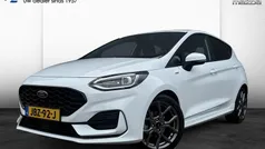 Wit Gebruikt 2023 Ford Fiesta ST-Line Hatchback | € 20.345 (Eerlijke prijs)