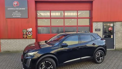 Zwart Gebruikt 2025 Peugeot 2008 Allure SUV | € 28.250 (Eerlijke prijs)
