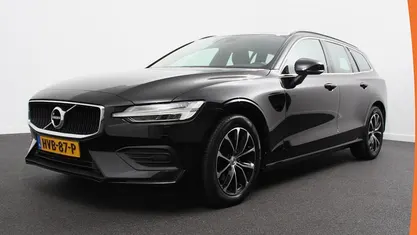 Occasion Volvo V60 Momentum 2025 Zwart Stationwagen