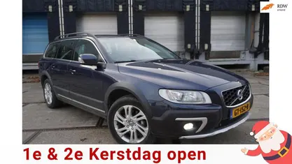 Blauw Gebruikt 2015 Volvo XC70 Summum Stationwagen | € 12.495 (Eerlijke prijs)