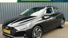Zwart Gebruikt 2024 Hyundai i20 Comfort Hatchback | € 19.940 (Eerlijke prijs)