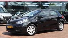 Zwart Gebruikt 2014 Kia Rio Comfort Hatchback | € 7.249 (Eerlijke prijs)