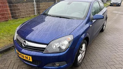 Occasion 2007 Opel Astra GTC Executive Hatchback | € 1.150 (Eerlijke prijs)