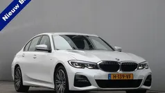 Gebruikt 2020 BMW 330 Executive Sedan | € 31.950 (Goede deal)