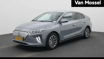 Grijs Occasion 2021 Hyundai Ioniq Premium Hatchback | € 16.900 (Eerlijke prijs)