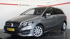 Grijs Gebruikt 2017 Mercedes B180 Edition MPV | € 17.944 (Eerlijke prijs)