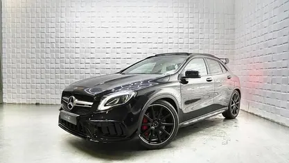 Zwart Gebruikt 2018 Mercedes GLA45 AMG AMG SUV | € 29.949 (Eerlijke prijs)
