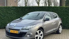 Grijs Gebruikt 2011 Renault Mégane III Hatchback | € 5.995 (Eerlijke prijs)