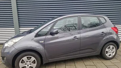 Occasion 2011 Kia Venga Hatchback | € 3.945 (Eerlijke prijs)
