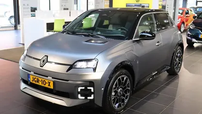 Occasion 2025 Renault R5 Komfort Hatchback | € 34.850 (Eerlijke prijs)