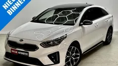 Wit Gebruikt 2019 Kia ProCeed Turbo Hatchback | € 19.940 (Eerlijke prijs)