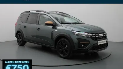 Groen Gebruikt 2024 Dacia Jogger Extreme MPV | € 26.990 (Eerlijke prijs)