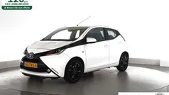 Wit Gebruikt 2017 Toyota Aygo X-play Hatchback | € 7.750 (Goede deal)