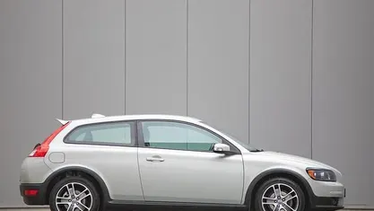 Wit Gebruikt 2008 Volvo C30 Summum Hatchback | € 4.950 (Eerlijke prijs)