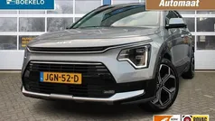Gebruikt 2023 Kia Niro Premium SUV | € 28.950 (Eerlijke prijs)