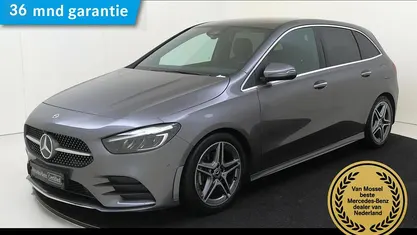 Occasion 2024 Mercedes B180 AMG line MPV | € 37.945 (Eerlijke prijs)