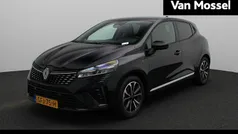 Gebruikt 2024 Renault Clio V Techno Hatchback | € 24.435 (Eerlijke prijs)