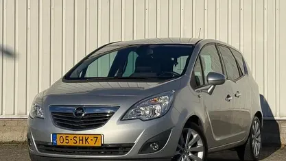 Grijs Gebruikt 2011 Opel Meriva Cosmo MPV | € 4.949 (Eerlijke prijs)