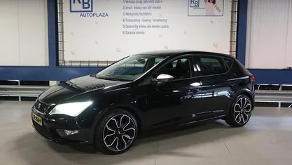 Occasion 2015 Seat Leon Business Hatchback | € 10.950 (Eerlijke prijs)