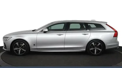 Grijs Gebruikt 2019 Volvo V90 R-Design Stationwagen | € 25.950 (Eerlijke prijs)