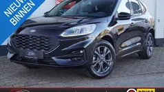 Zwart Gebruikt 2023 Ford Kuga ST-Line X SUV | € 31.200 (Eerlijke prijs)