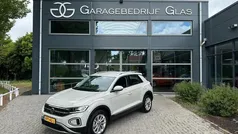 Grijs Gebruikt 2024 VW T-Roc Style SUV | € 34.950 (Eerlijke prijs)