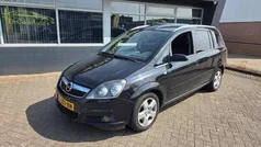 Zwart Gebruikt 2007 Opel Zafira Essentia MPV | € 3.740 (Eerlijke prijs)
