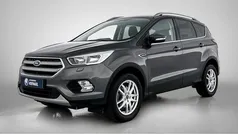 Grijs, metallic lak Gebruikt 2018 Ford Kuga Titanium SUV | € 15.450 (Goede deal)