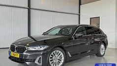 Grijs Gebruikt 2021 BMW 520 Luxury Line Stationwagen | € 34.950 (Eerlijke prijs)