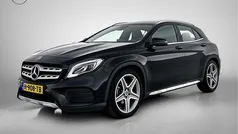 Zwart Gebruikt 2019 Mercedes GLA180 Business SUV | € 27.950 (Eerlijke prijs)
