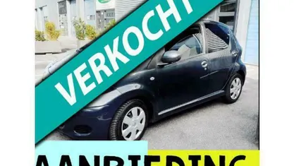 Occasion Toyota Aygo 68 PK (50 kW) 2012 Grijs Hatchback