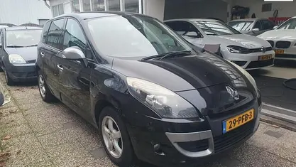 Occasion 2011 Renault Scénic III MPV | € 2.550 (Eerlijke prijs)
