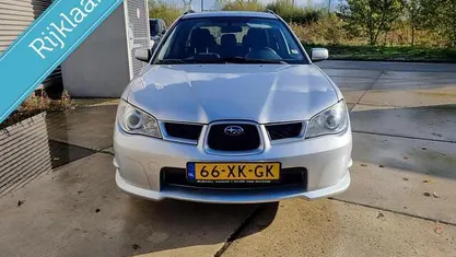 Grijs Occasion 2007 Subaru Impreza Comfort Sedan | € 3.500 (Eerlijke prijs)
